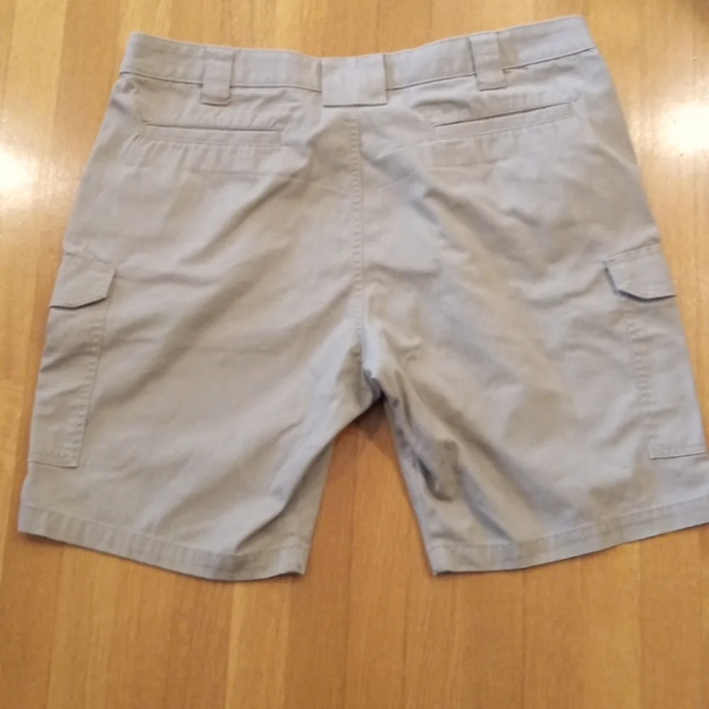 Mens Khaki Shorts 40